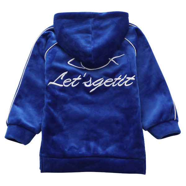 Ležerna majica s kapuljačom i izvezenim natpisima za djevojčice