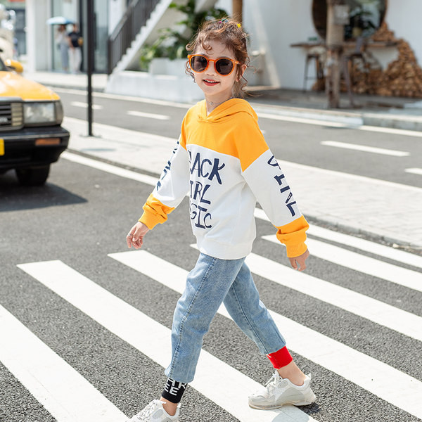 Hanorac sport pentru fetiță cu inscripții