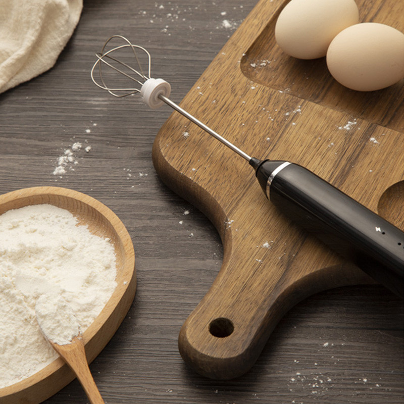 Elektrinis plaktuvas, USB įkrovimas, trijų greičių reguliavimas, virtuvės gaminimo įrankiai, kiaušinių grietinėlės padažas, maišyklė, mažas pieno putų plakiklis