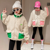 Jesensko-zimska majica za djevojčice s vezicama i džepom