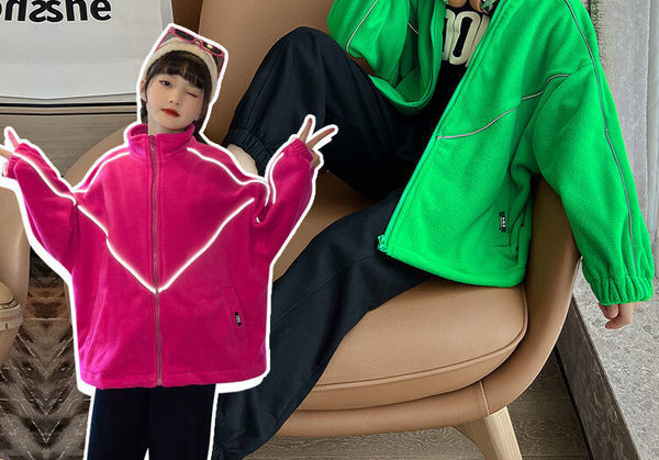 Hanorac de culoare uni cu buzunar si inchidere cu fermoar pentru fete