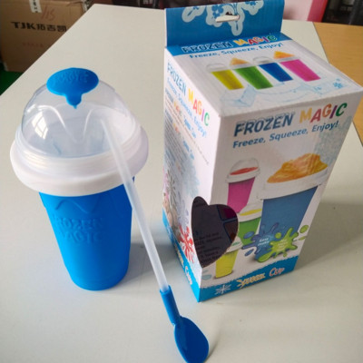 Răcitor de gheață Slushy Cup Slushy Maker Înghețată Slushie Smoothie Mașină de grindină Mucegai din silicon pentru cuburi de păsărică Milkshake manual Congelat rapid