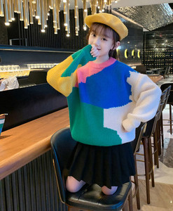 Pulover pentru copii pentru fete in motive colorate