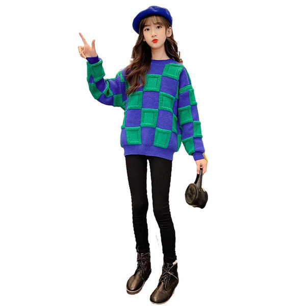 Vaikiškas languotas megztinis apvalia kaklu mergaitei