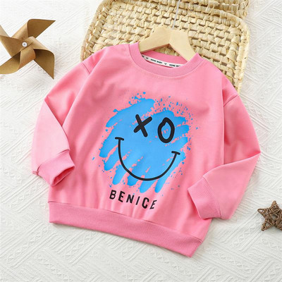 Modern gyerekblúz ovális nyakkivágással és mintával