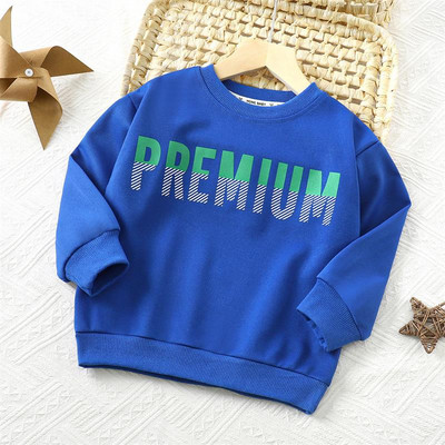 Modern gyerekblúz ovális nyakkivágással és mintával