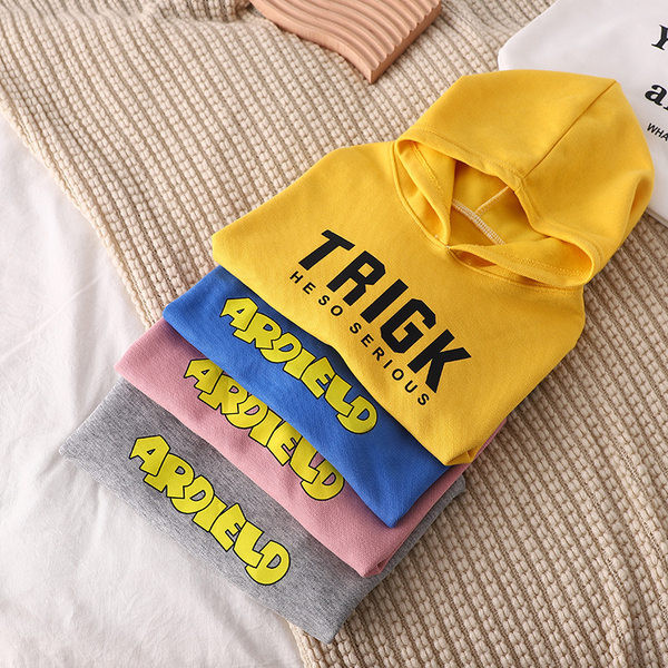 Bluză casual pentru copii, cu glugă și inscripție imprimată