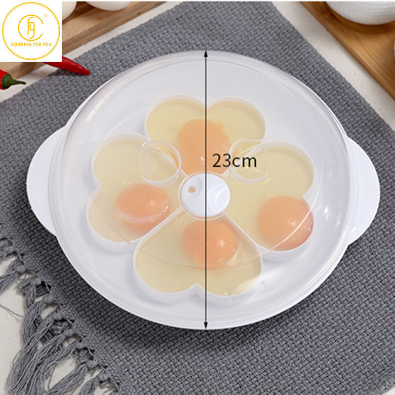 Familie creativă din plastic în formă de inimă pentru ouă la abur, cu capac.