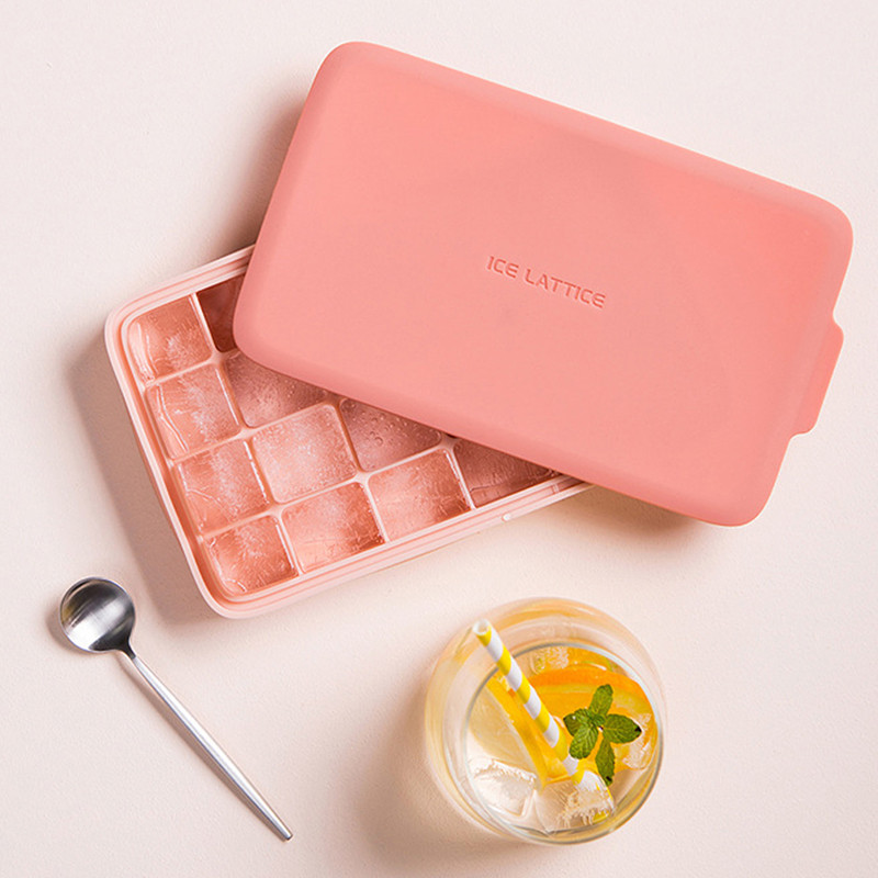 Cutie pentru gheață cu 24 de cuburi cu capac Tavă de gheață din silicon Jeleu pentru băuturi Congelator Mucegai pentru înghețată Mold Maker Recipiente de depozitare