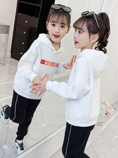 Hanorac cu glugă pentru copii pentru fete