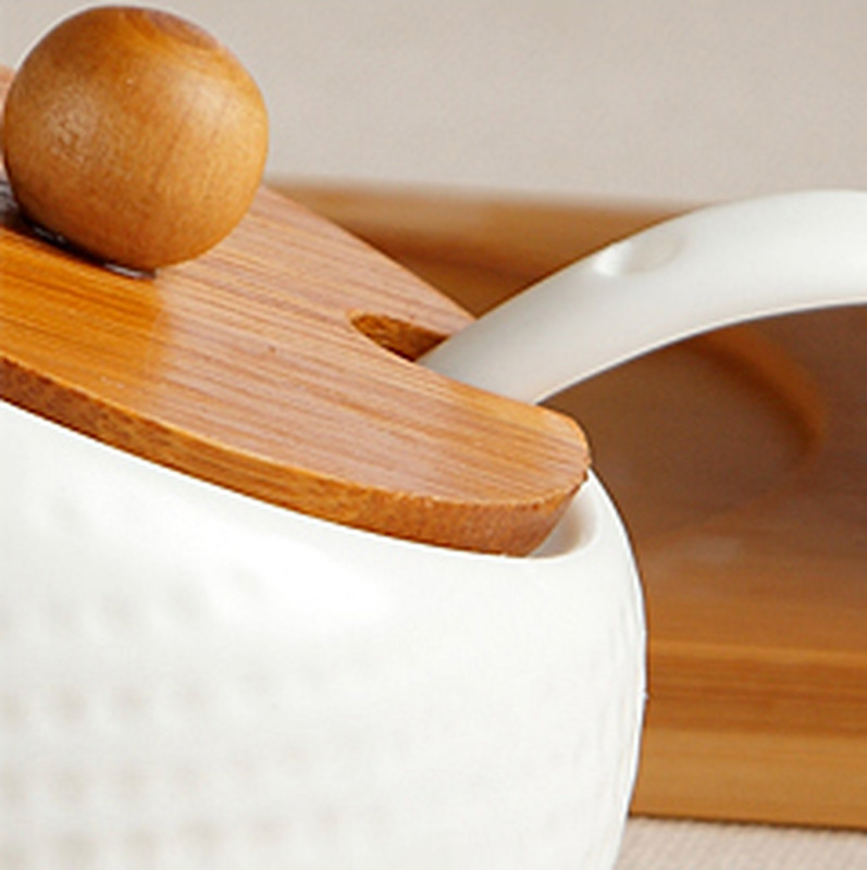 Borcan de condimente din ceramică de uz casnic cu lingură Capac din lemn Borcan de condimente Cutie de sos de soia Borcan de sare de zahăr Borcan de chili Instrument de depozitare pentru bucătărie