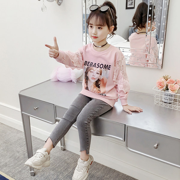 Ležerna majica s vezom i printom za djevojčice