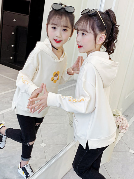 Aplicație casual cu glugă și hanorac cu buzunar pentru fete