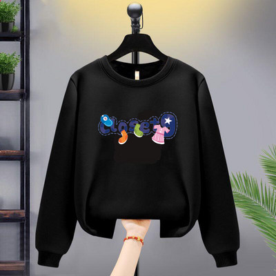 Divatos pulóver lányoknak színes mintával