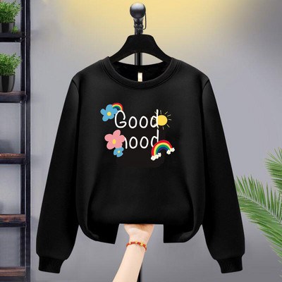 Divatos pulóver lányoknak színes mintával