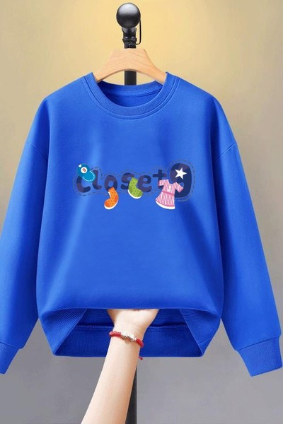 Divatos pulóver lányoknak színes mintával