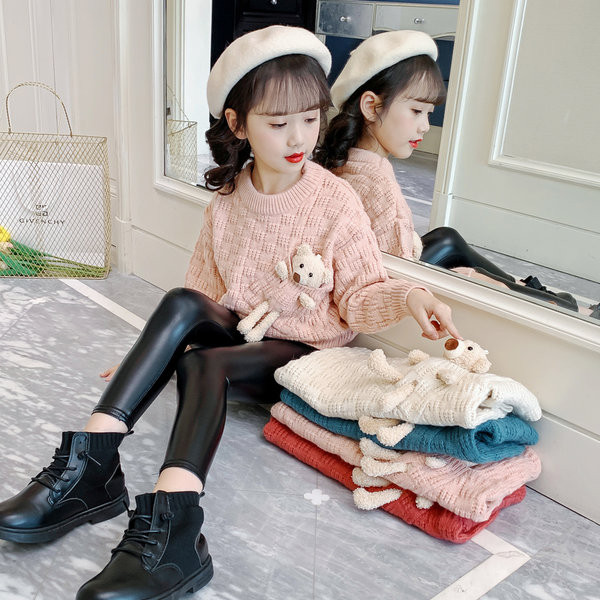 Pulover tricotat pentru copii cu element 3D