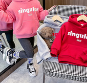 Paprasti megztiniai su gobtuvu su kišene mergaitėms