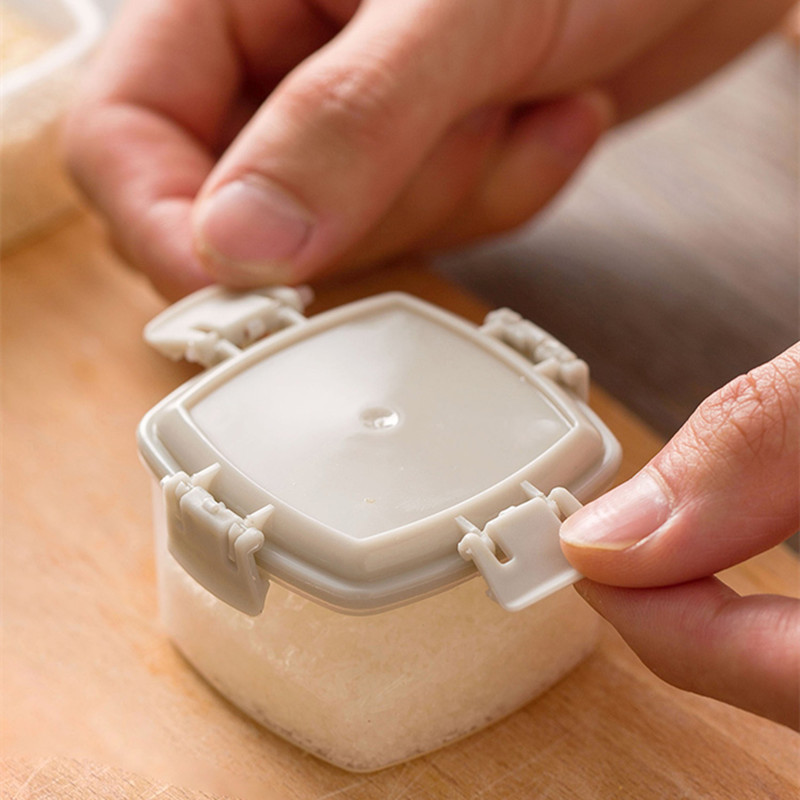 MAMOS RANKA 4vnt/rinkinys virtuvės plastikinis salotų padažo buteliukas pagardų dozatorius