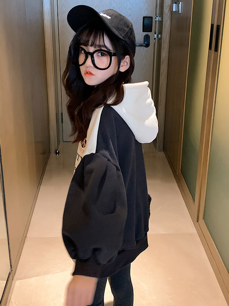 Hanorac pentru copii model larg cu inscriptie