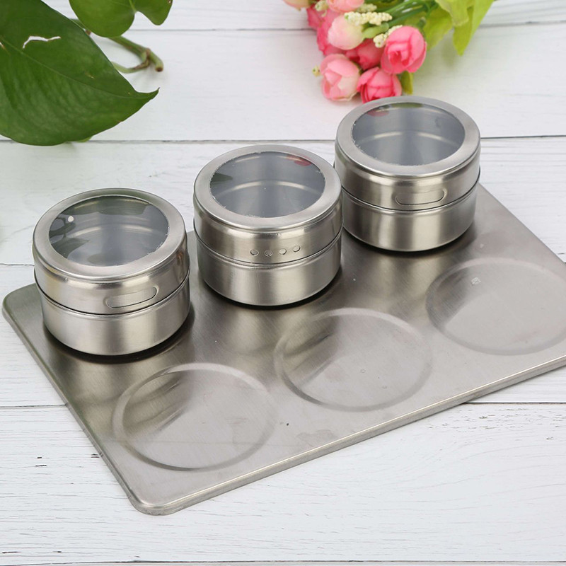 Magnetinės prieskonių skardinės nerūdijančio plieno pagardų butelių magnetinės talpyklos lentynos su bazine pipirų plaktuvais Druskos skardinių rinkinys, prieskonių purškikliai