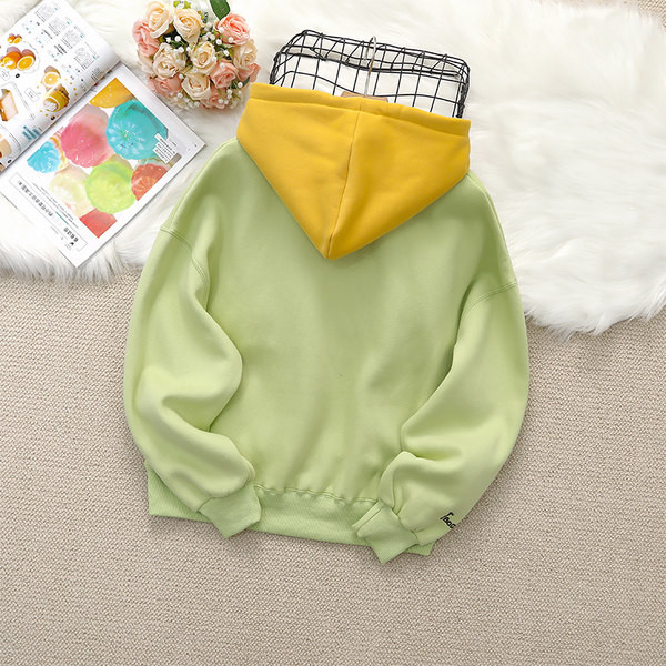 Naujo modelio vaikiški megztiniai su siuvinėjimu - žalios spalvos mergaitėms