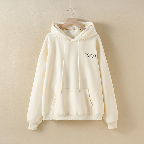 Hanorac casual pentru copii cu litere brodate