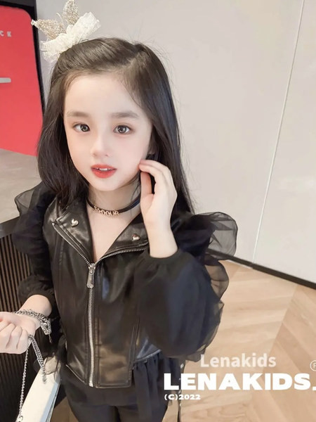 Geaca din imitatie de piele pentru copii cu maneci bufante din tul si fermoar pentru fete