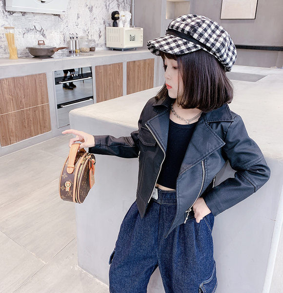 Elegantna kožna jakna za djevojčice s klasičnim ovratnikom i kopčanjem na patentni zatvarač