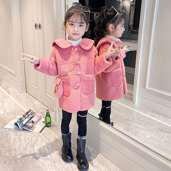 Palton de toamna iarna pentru fete cu decolteu oval si inchidere cu nasturi