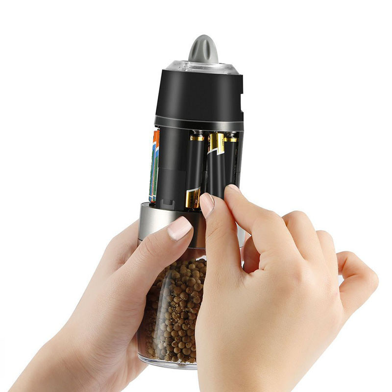 1 db elektromos só- és borsdaráló, rozsdamentes acél és ABS automatikus állítható durvaság őrlő elem nélkül