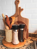 Prieskonių malūnėlis keraminis indelis pagardų purškiamas skardinis virtuvės priedai Aukštos kokybės stovo laikymo laikiklis druskos pipirų plaktuvų rinkinys akmenų malūnėlis žolelių malūnėliai pipirų malūnėliai