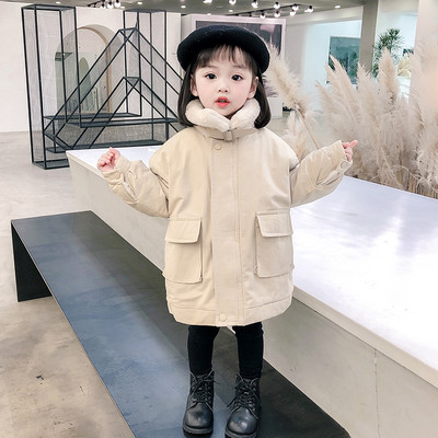 Vaikiška paminkštinta striukė su užtrauktuku ir kišene mergaitėms