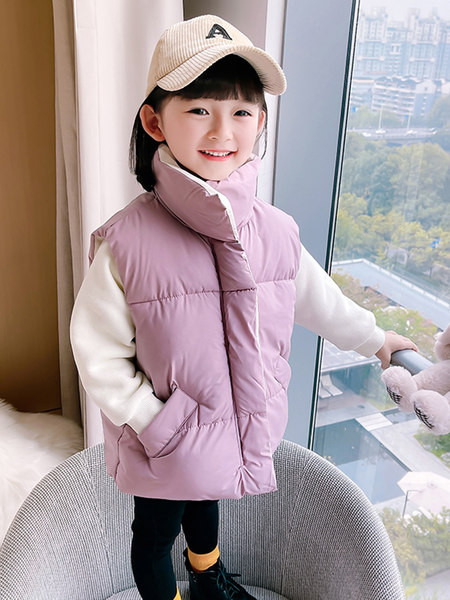 Vestă casual de culoare uni pentru fete, cu guler înalt și închidere cu nasturi