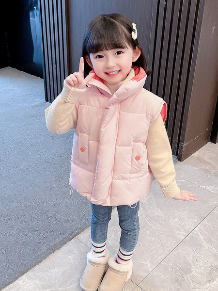 Vesta casual cu guler inalt si buzunar pentru fete