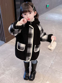 Geaca pentru copii in carouri cu captuseala, gluga si fermoar pentru fete