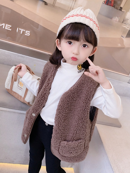 Vesta de pluș pentru fete cu buzunar și închidere cu nasturi