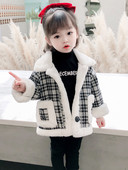 Kockás kabát pehely béléssel és zsebbel