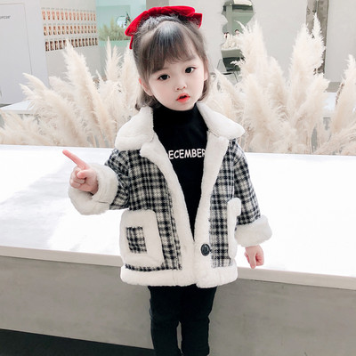 Kockás kabát pehely béléssel és zsebbel