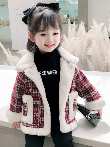 Kockás kabát pehely béléssel és zsebbel