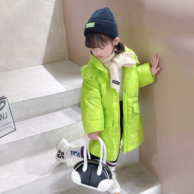 Gyermek téli kabát béléssel, kapucnival és cipzárral lányoknak