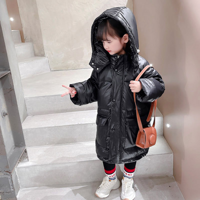 Gyermek téli kabát béléssel, kapucnival és cipzárral lányoknak