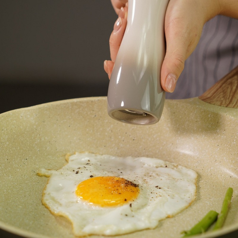 Kézi paprikadaráló virágpaprika fűszeres palack Kézi fűszerező malmok daráló kerámia őrlőmag Grill eszközök