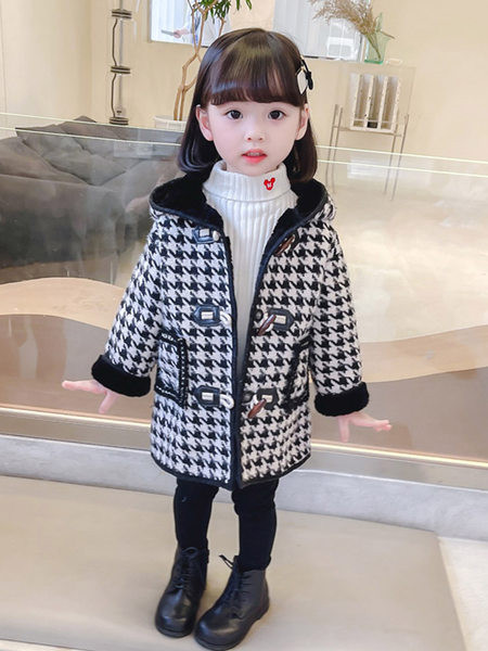 Kapuutsiga ja taskuga laste ruuduline jope tüdrukutele