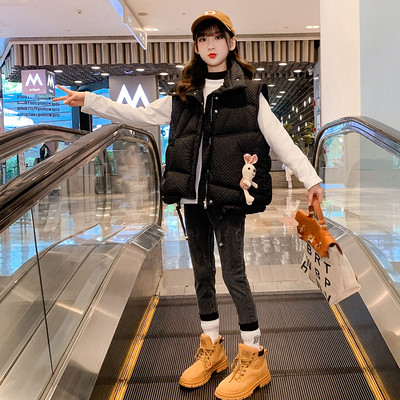 Παιδικό γιλέκο για κορίτσια με διακοσμητικό παιχνίδι