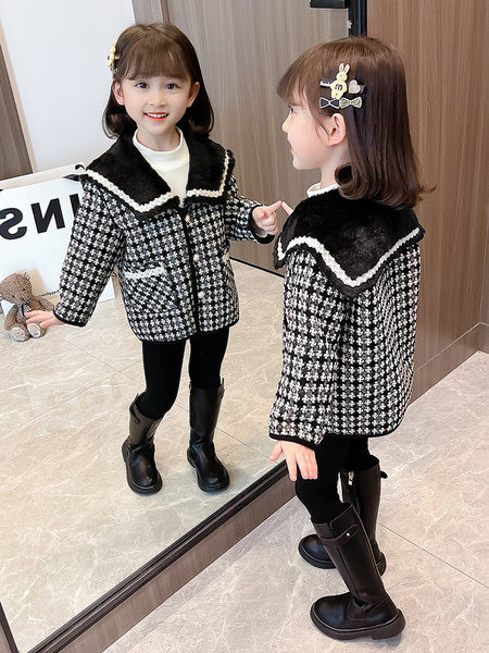 Karirani kaput za djevojčice s džepom i kopčanjem na gumbe