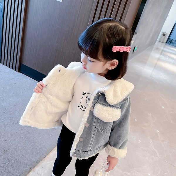 Jachetă din denim de iarnă cu căptușeală caldă și închidere cu nasturi