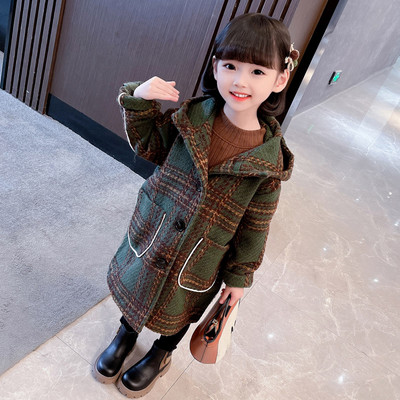 Jachetă cu buzunar cu nasturi, iarnă, în carouri