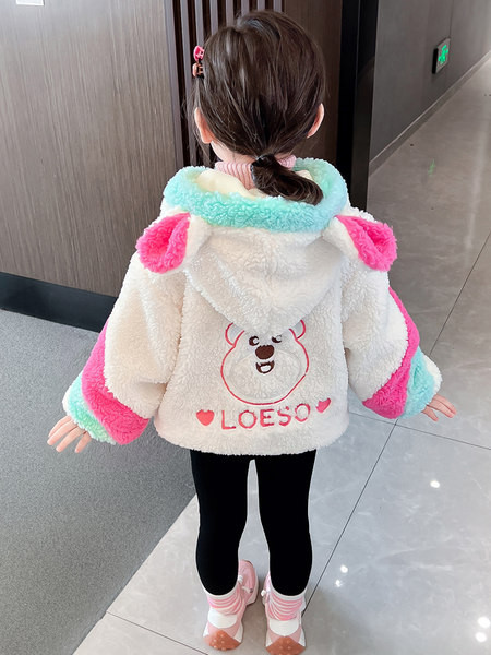 Palton de puf pentru fete cu urechi decorative