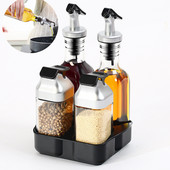 Setul creativ de condimente de bucătărie include 1 suport pentru condimente, 2 borcane de sticlă pentru condimente și 2 sticle de ulei de tip push